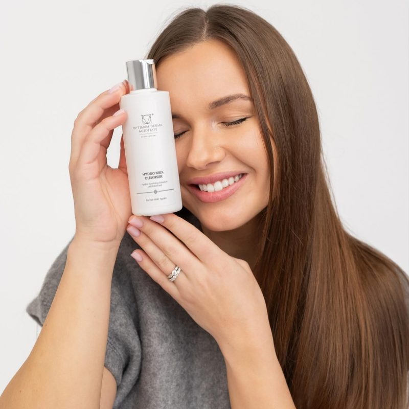 Optimum Derma Hydro Milk Cleanser